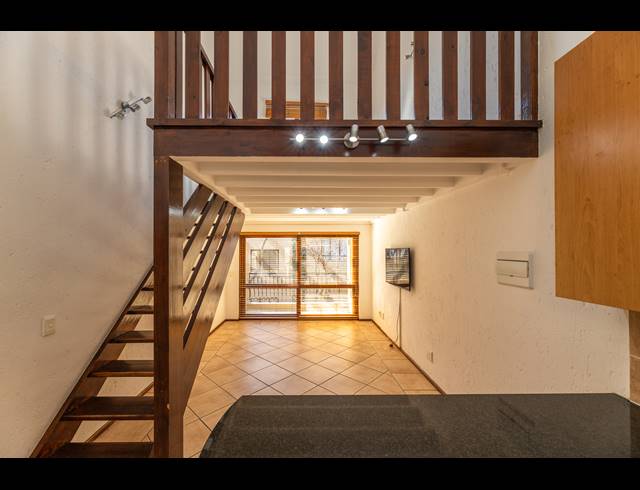 1 BEDROOM APARTMENT FOR SALE IN LONEHILL